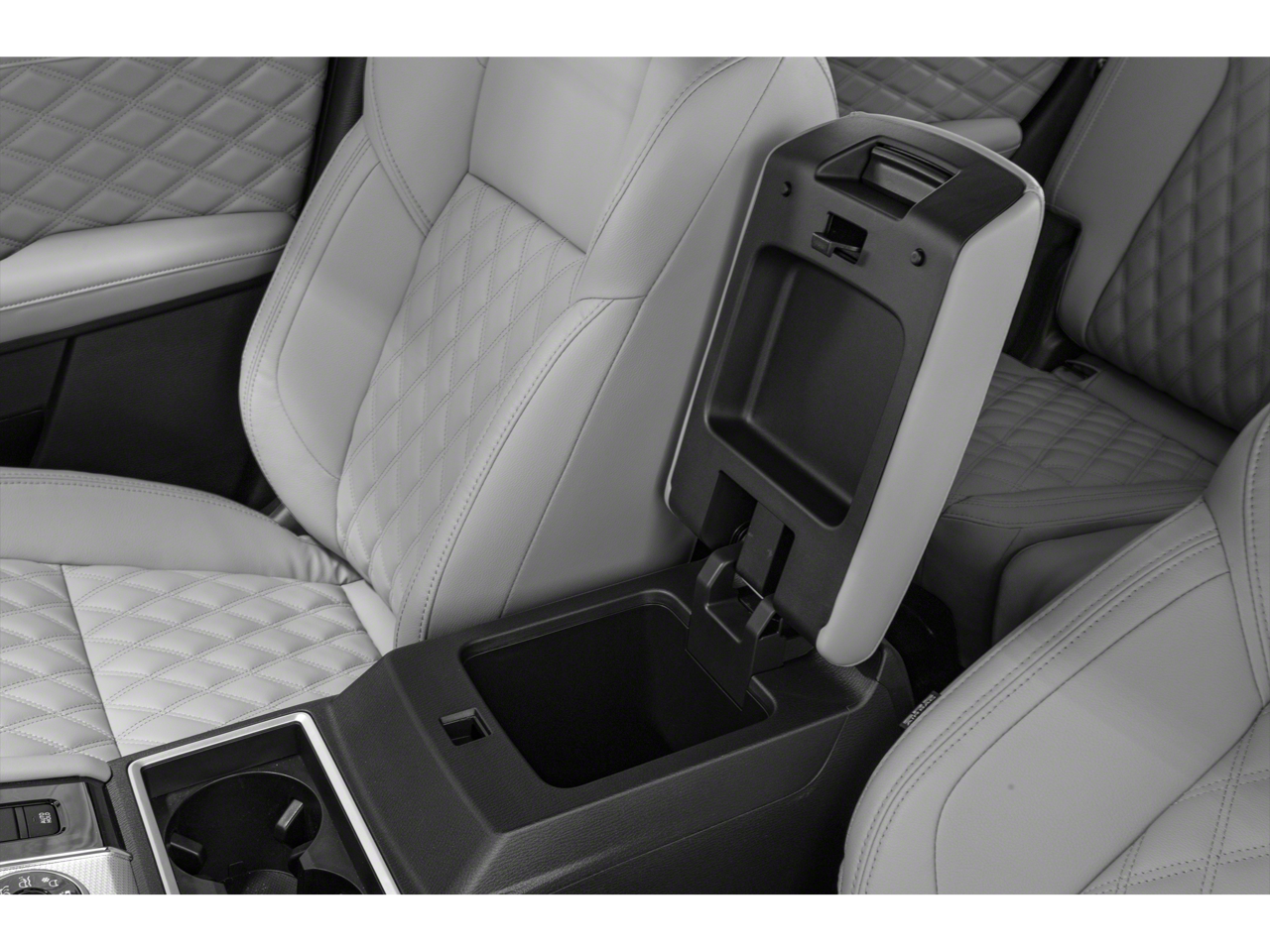 2025 Mitsubishi Outlander PHEV SEL Platinum Edition