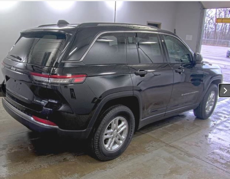 2023 Jeep Grand Cherokee Laredo