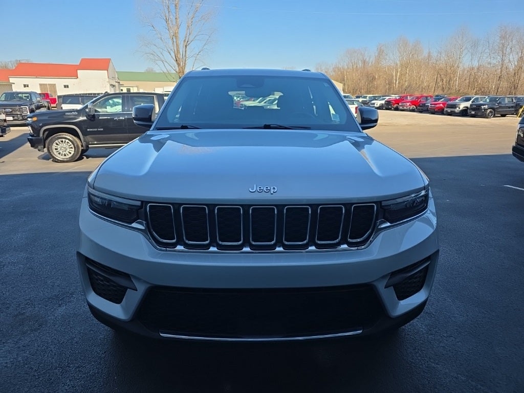 2023 Jeep Grand Cherokee Laredo