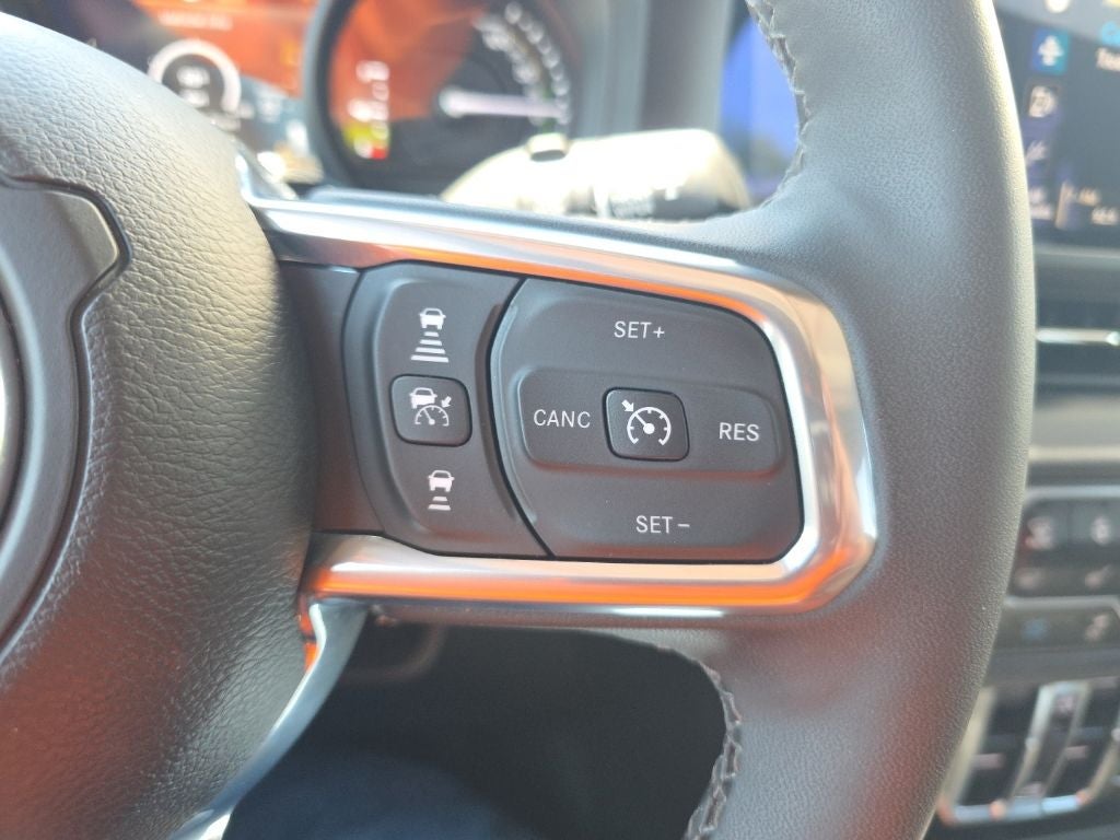 2025 Jeep Wrangler Sahara 4xe