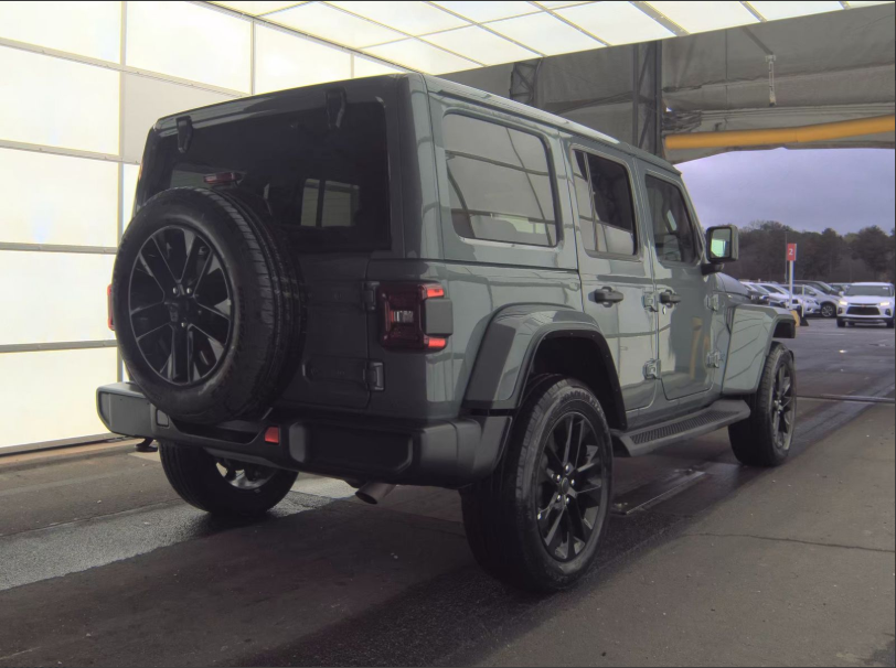 2025 Jeep Wrangler Sahara 4xe