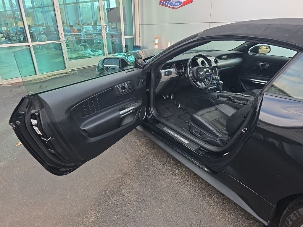 2022 Ford Mustang EcoBoost Premium