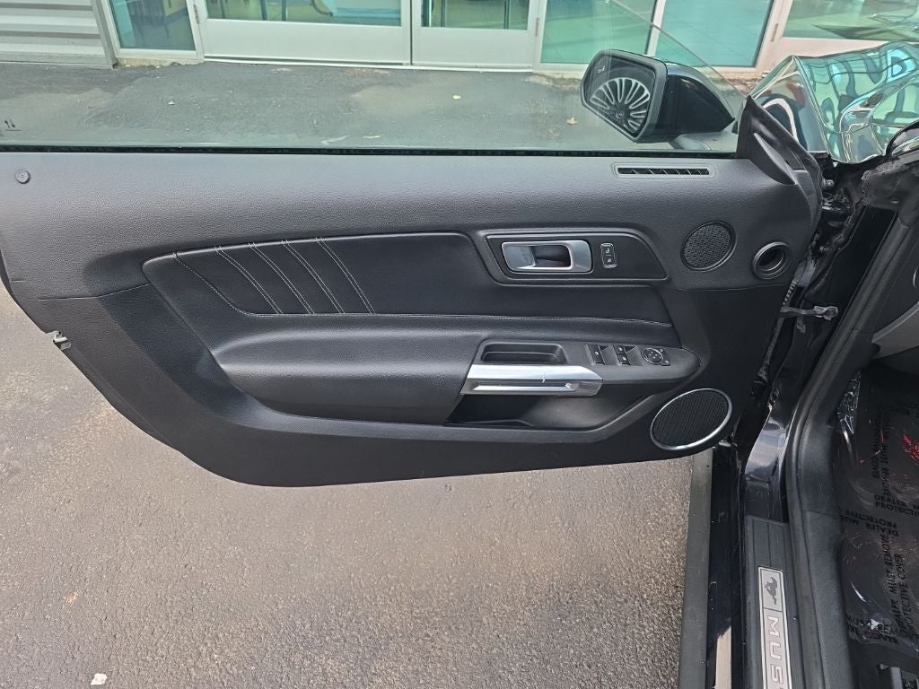 2022 Ford Mustang EcoBoost Premium