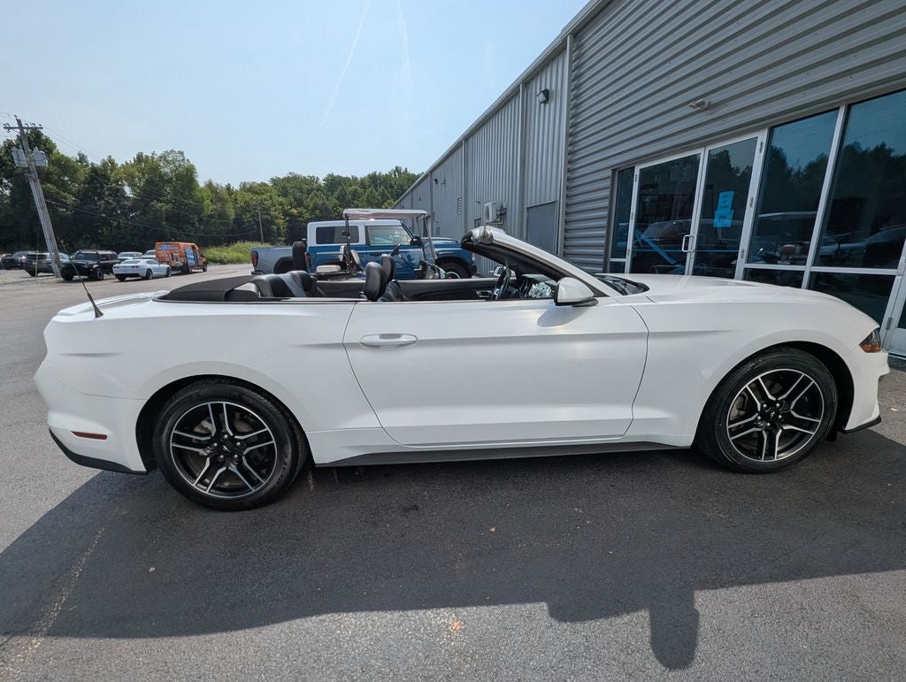 2022 Ford Mustang EcoBoost Premium