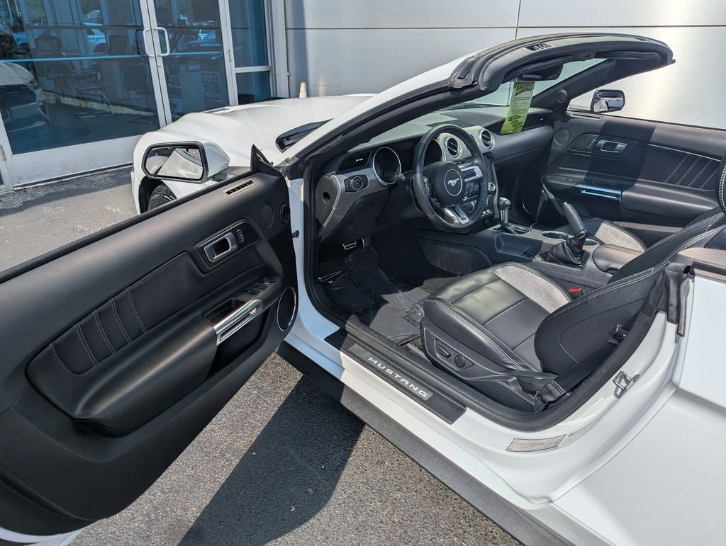 2022 Ford Mustang EcoBoost Premium
