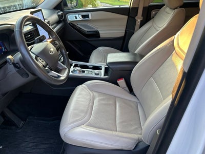 2022 Ford Explorer Platinum