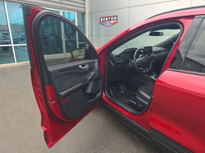 2025 Ford Escape Hybrid ST-Line