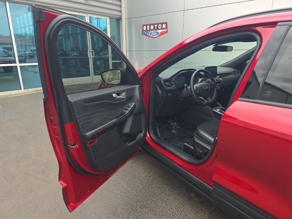 2025 Ford Escape Hybrid ST-Line