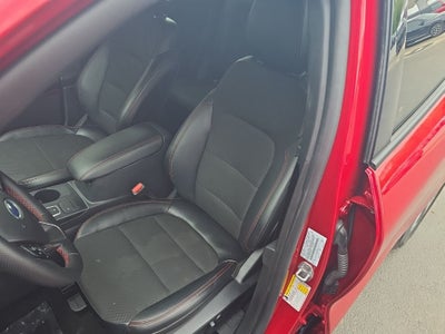 2025 Ford Escape Hybrid ST-Line