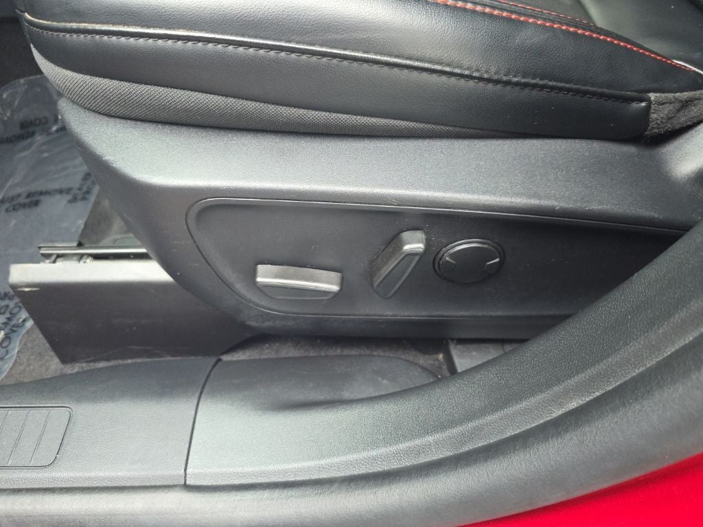 2025 Ford Escape Hybrid ST-Line