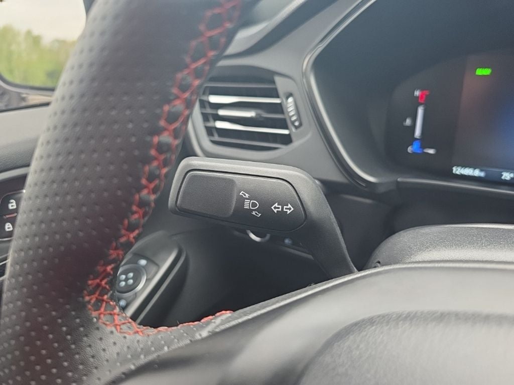 2025 Ford Escape Hybrid ST-Line