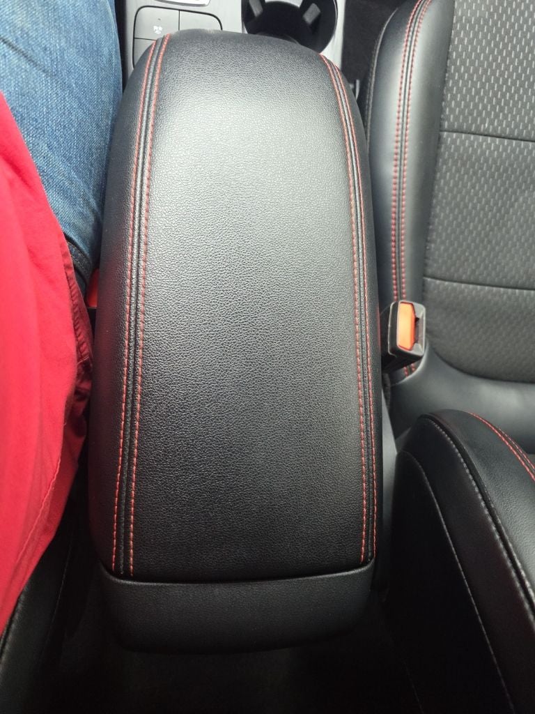 2025 Ford Escape Hybrid ST-Line