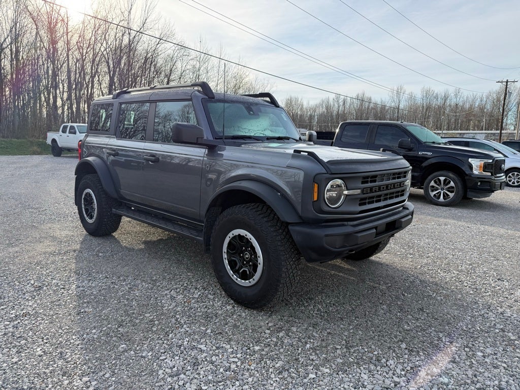 2023 Ford Bronco Base