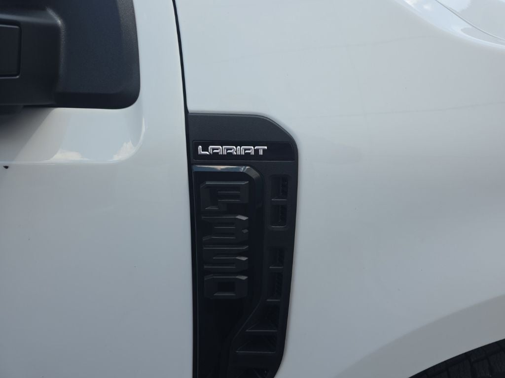 2024 Ford F-350SD Lariat
