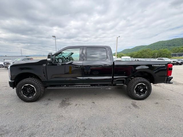 2026 Ford F-350SD F-350® Lariat®