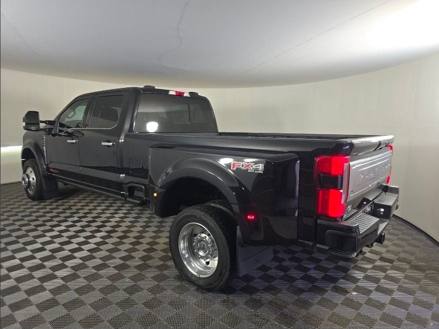 2023 Ford F-450SD Platinum