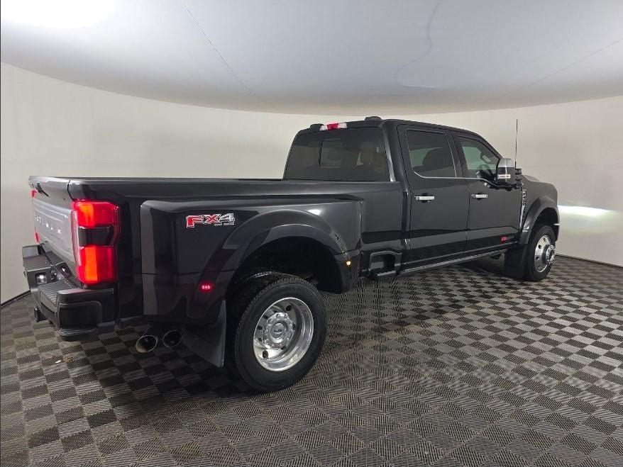 2023 Ford F-450SD Platinum