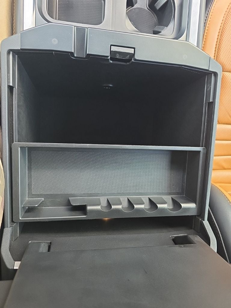 2023 Ford F-450SD Platinum DRW