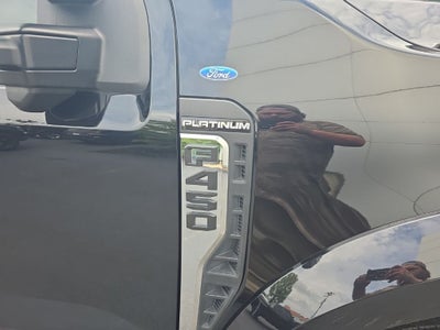 2023 Ford F-450SD Platinum DRW