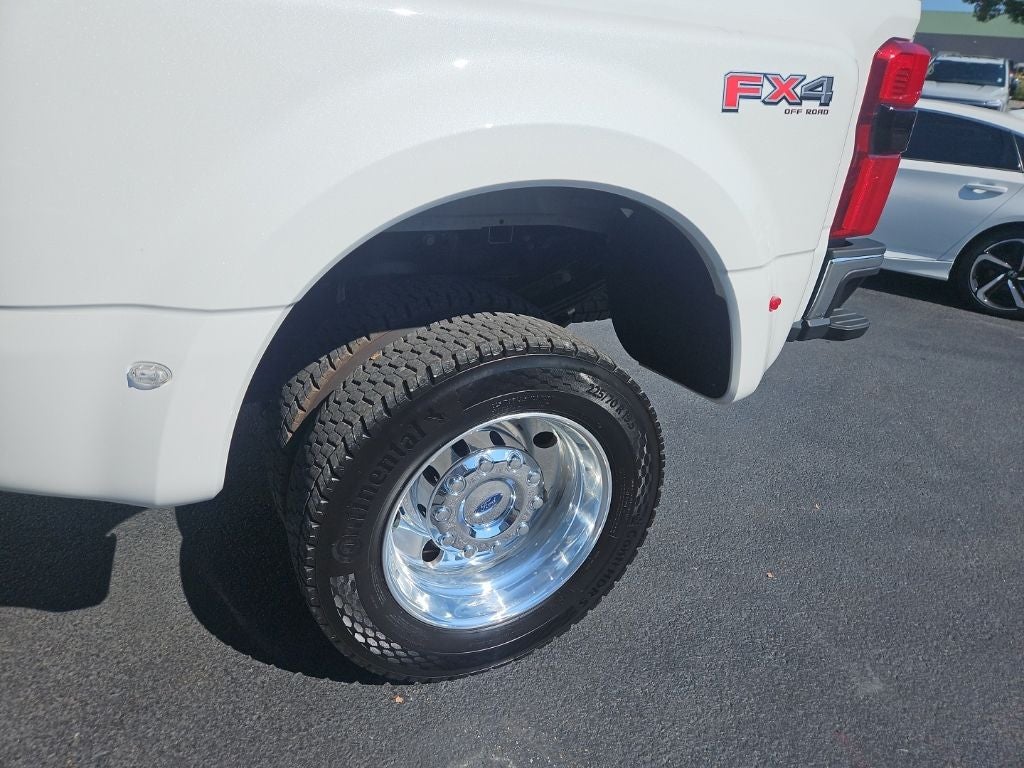 2026 Ford F-450SD Lariat DRW