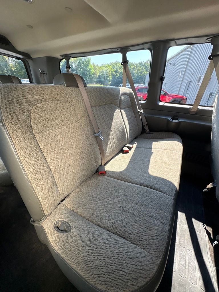 2025 Chevrolet Express 3500 LS Passenger