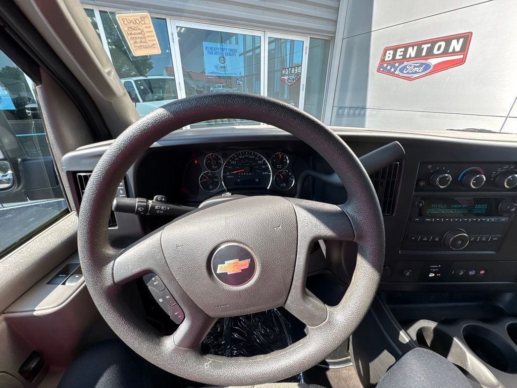 2025 Chevrolet Express 3500 LS Passenger