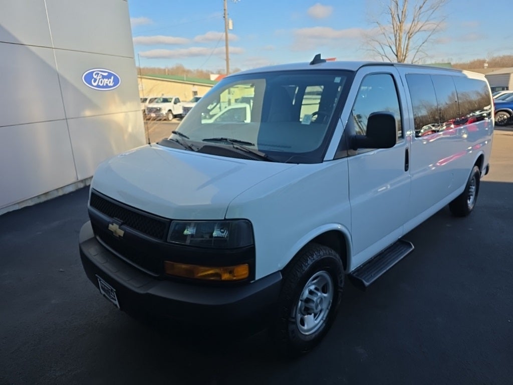 2023 Chevrolet Express 3500 LS Passenger