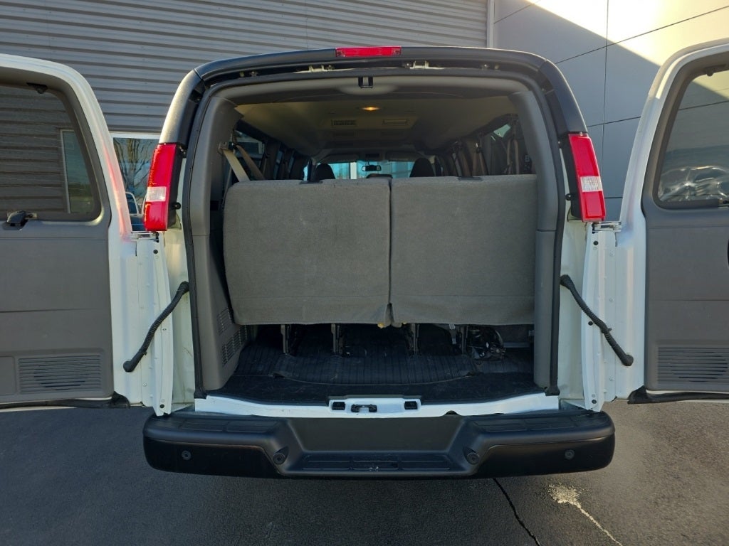 2023 Chevrolet Express 3500 LS Passenger