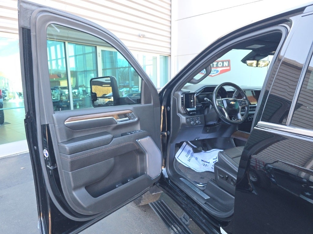 2024 Chevrolet Silverado 2500HD High Country