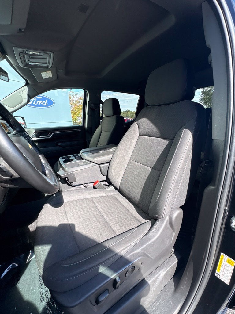 2025 Chevrolet Silverado 1500 LT LT1