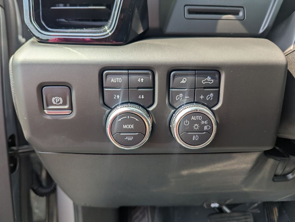 2025 GMC Sierra 2500HD AT4