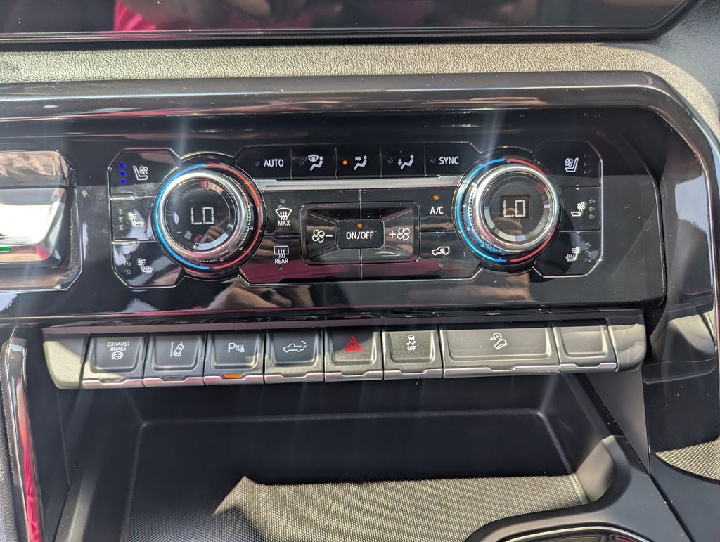 2025 GMC Sierra 2500HD AT4