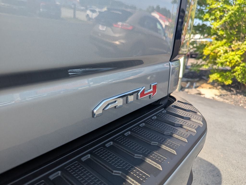 2025 GMC Sierra 2500HD AT4