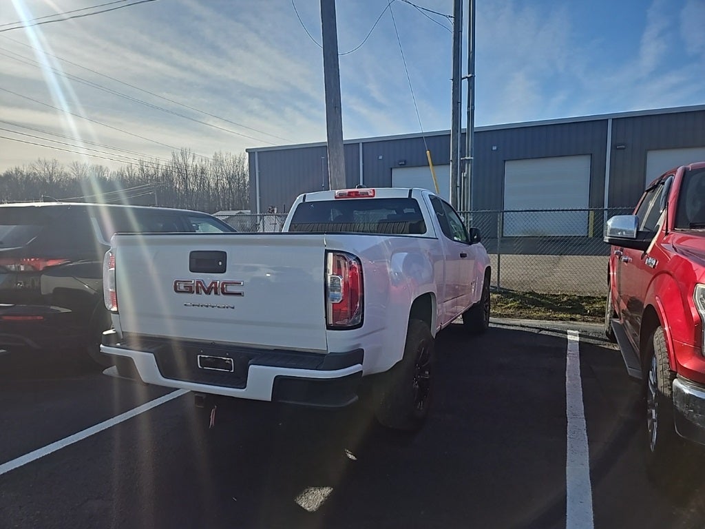 2022 GMC Canyon Elevation Standard