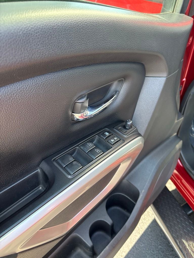 2017 Nissan Titan SV
