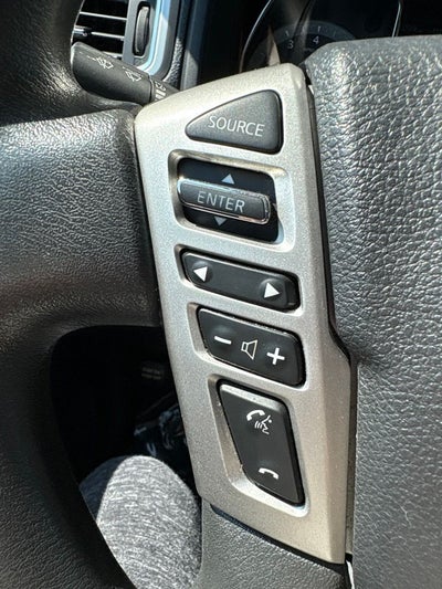 2017 Nissan Titan SV