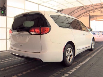 2017 Chrysler Pacifica Touring L Plus