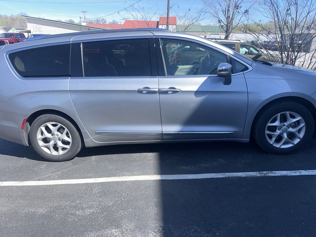 2020 Chrysler Pacifica Limited