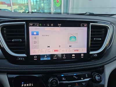 2023 Chrysler Pacifica Hybrid Touring L