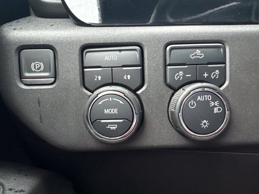 2025 Chevrolet Silverado 1500 LT LT1