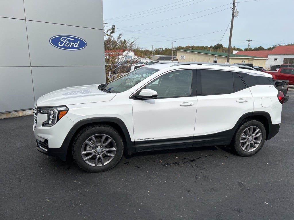 2023 GMC Terrain SLT