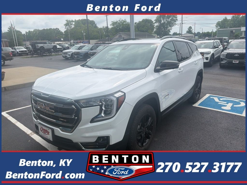 2023 GMC Terrain AT4 AWD's photo
