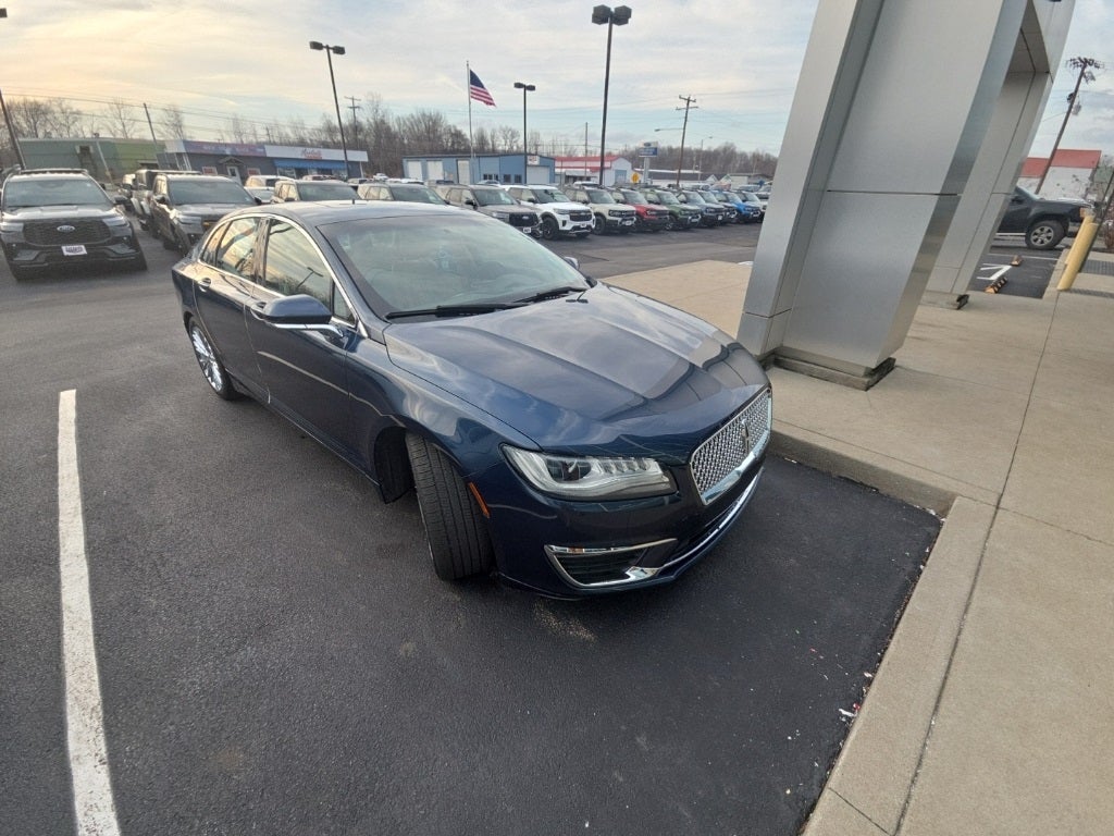 2017 Lincoln MKZ Select