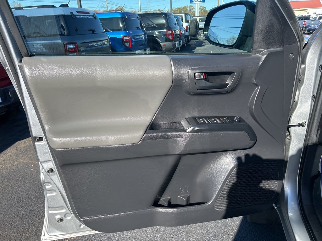 2023 Toyota Tacoma SR V6