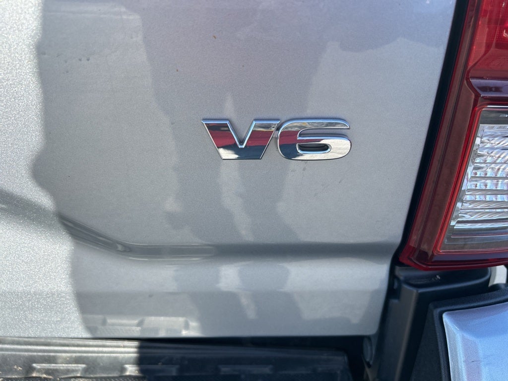 2023 Toyota Tacoma SR V6