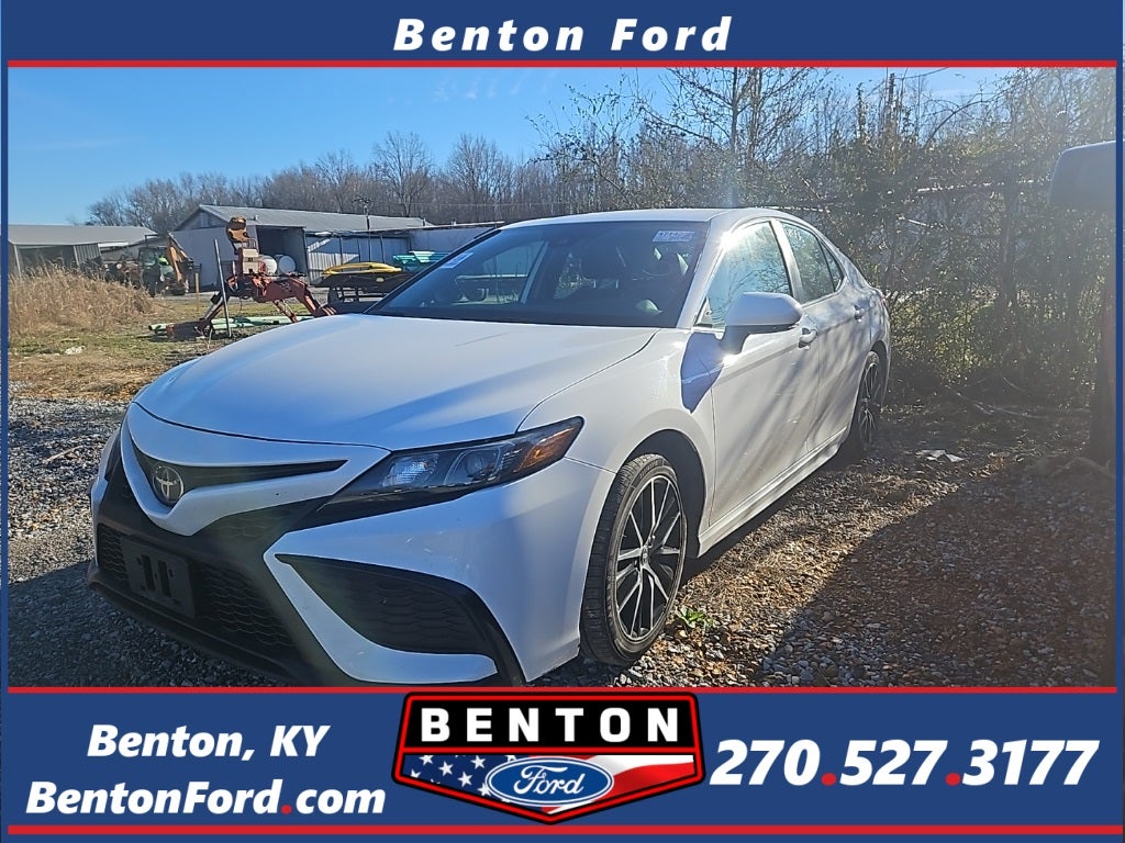 2024 Toyota Camry SE