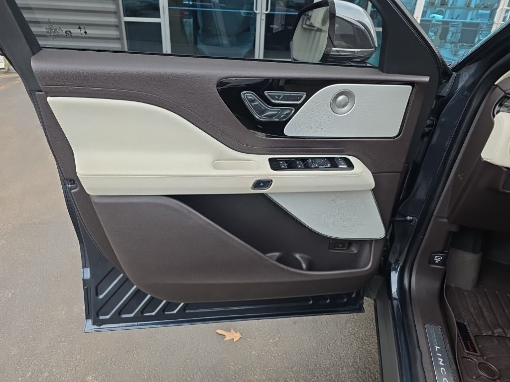 2021 Lincoln Aviator Black Label