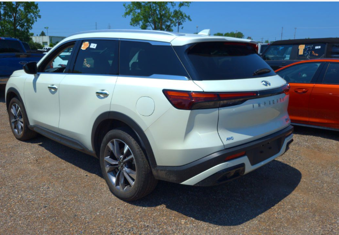 2024 INFINITI QX60 LUXE