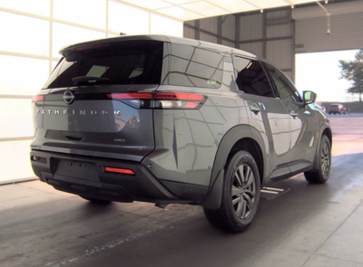 2024 Nissan Pathfinder S
