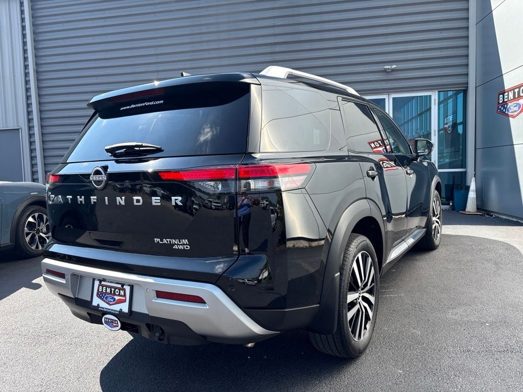 2025 Nissan Pathfinder Platinum